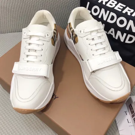 バーバリー ス スニーカー