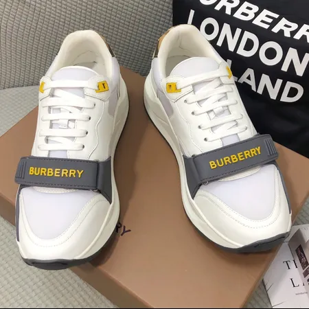 バーバリー ス スニーカー