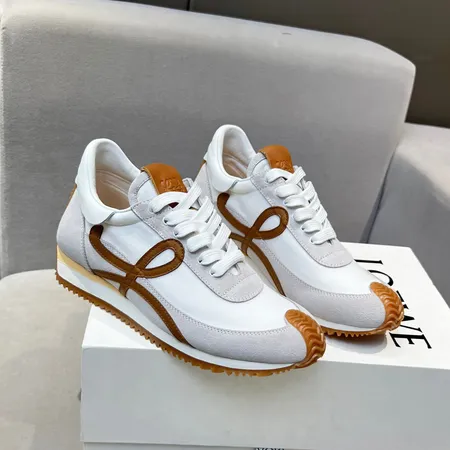 ロエベ カジュアルシューズ