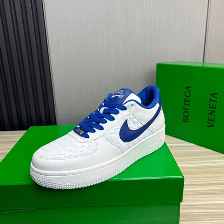 ボッテガ ヴェネタ カジュアルシューズ