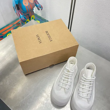 ボッテガ ヴェネタ カジュアルシューズ