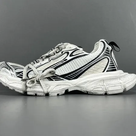 バレンシアガ カジュアルシューズ