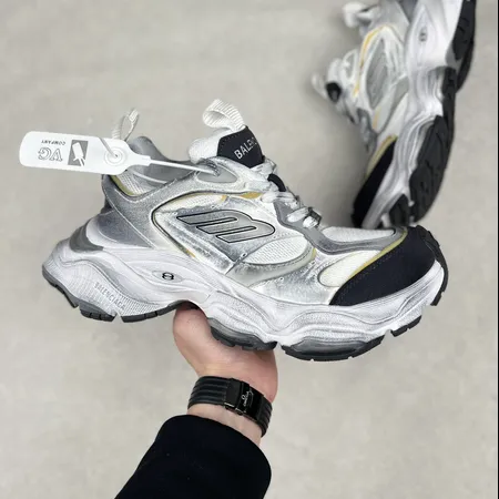 バレンシアガ カジュアルシューズ