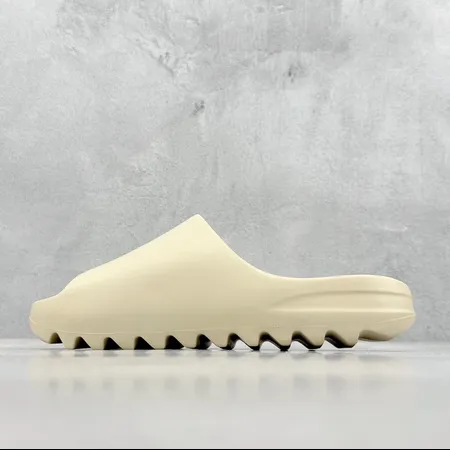 アディダス スリッパ