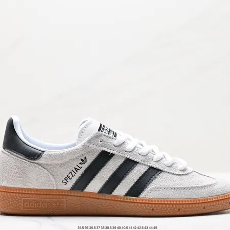 アディダス カジュアルシューズ