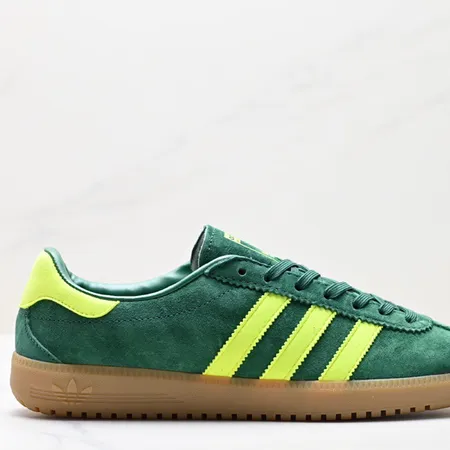 アディダス カジュアルシューズ