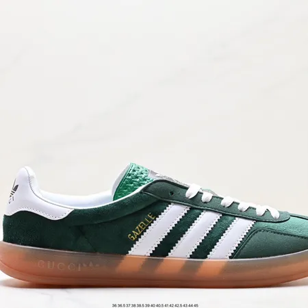 アディダス カジュアルシューズ