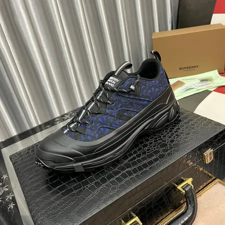 バーバリー ス スニーカー