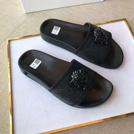 ヴェルサーチ スリッパ