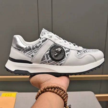 フェンディ スニーカー