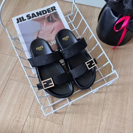 フェンディ スリッパ