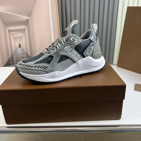 バーバリー ス スニーカー