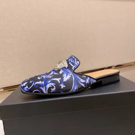 ヴェルサーチ カジュアルシューズ