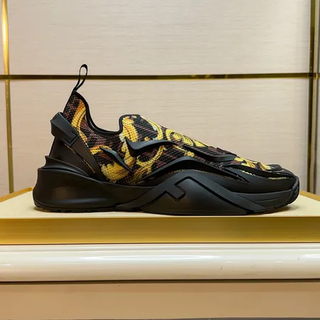 フェンディ スニーカー