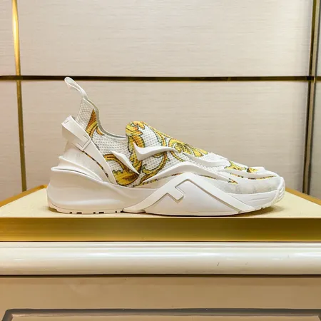 フェンディ スニーカー