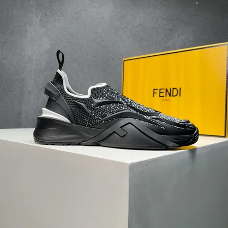 フェンディ スニーカー