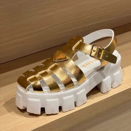 プラダ サンダル