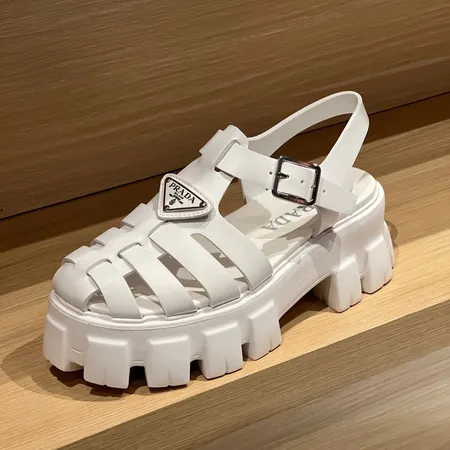プラダ サンダル