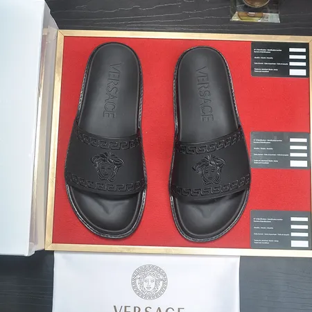 ヴェルサーチ スリッパ