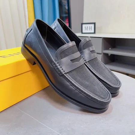 フェンディ ビジネスシューズ