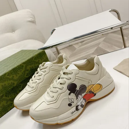 グッチ スニーカー