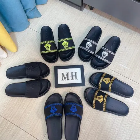 ヴェルサーチ スリッパ