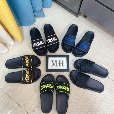 ヴェルサーチ スリッパ
