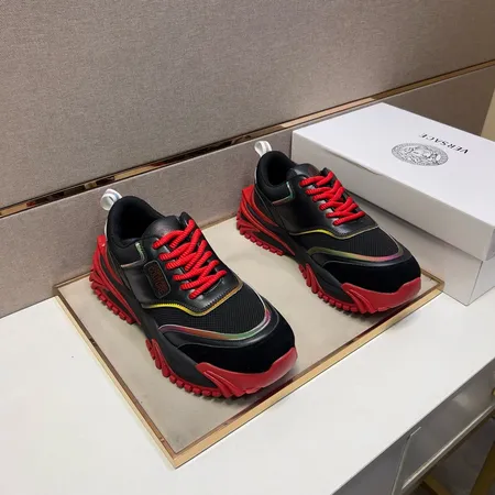 ヴェルサーチ カジュアルシューズ