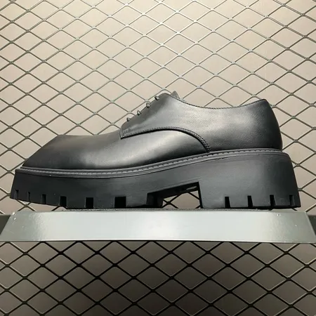 バレンシアガ ビジネスシューズ