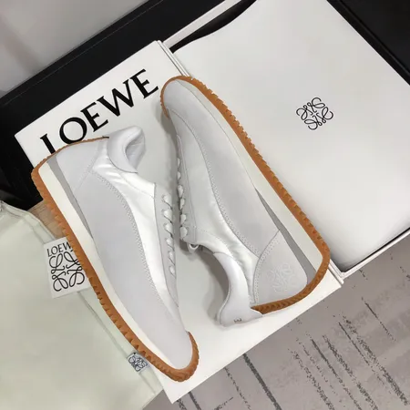 ロエベ カジュアルシューズ