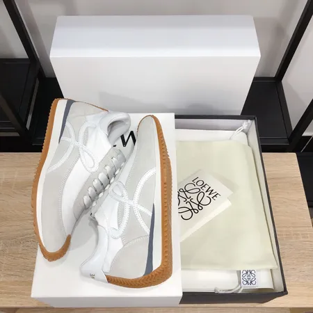 ロエベ カジュアルシューズ