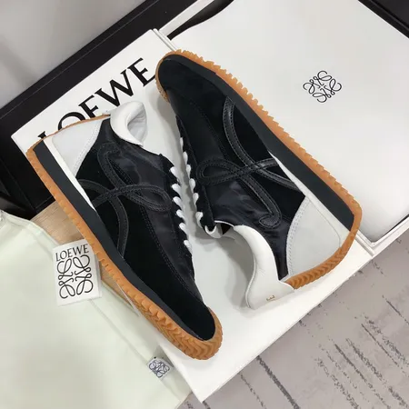 ロエベ カジュアルシューズ