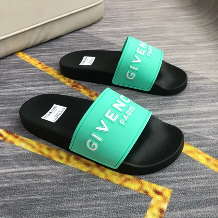 ジバンシィ スリッパ