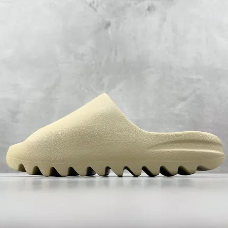 アディダス スリッパ