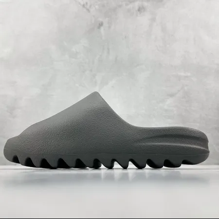 アディダス スリッパ