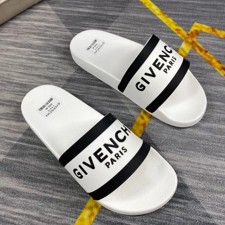 ジバンシィ スリッパ