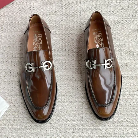 フェラガモ ビジネスシューズ