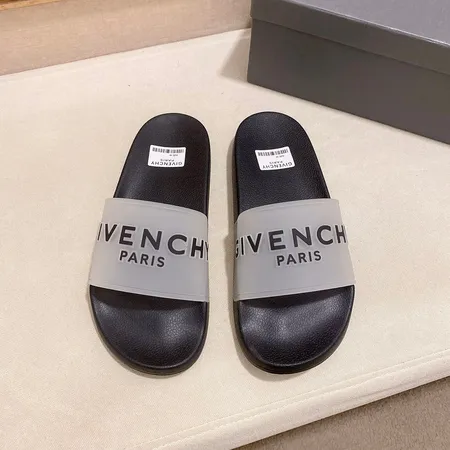 ジバンシィ スリッパ