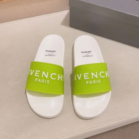 ジバンシィ スリッパ