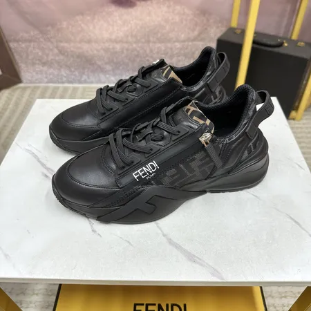 フェンディ スニーカー