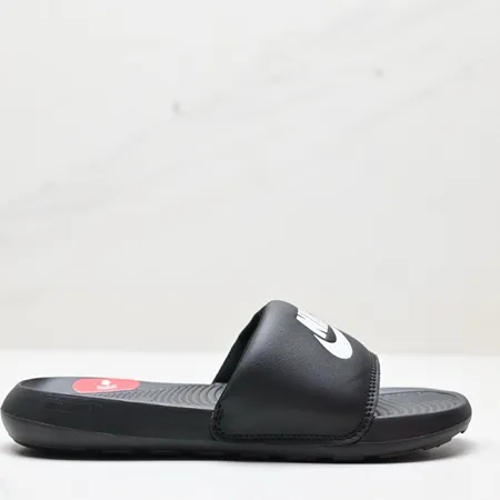 ナイキ スリッパ