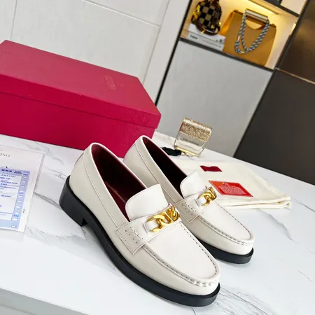 ヴァレンティノ ビジネスシューズ