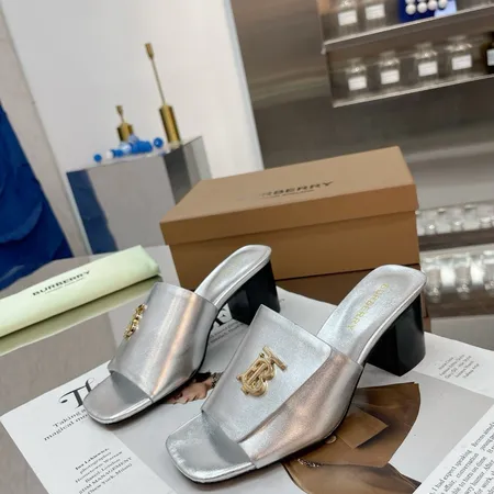 バーバリー ス スリッパ