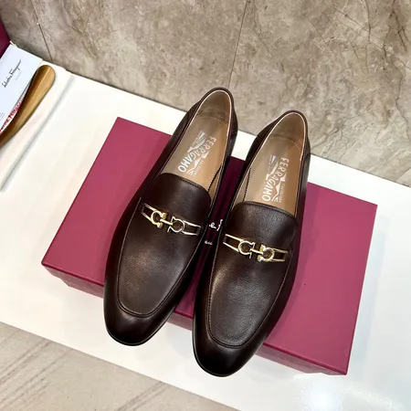 フェラガモ ビジネスシューズ