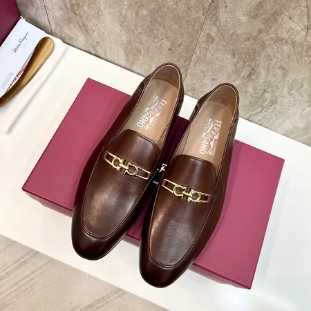 フェラガモ ビジネスシューズ