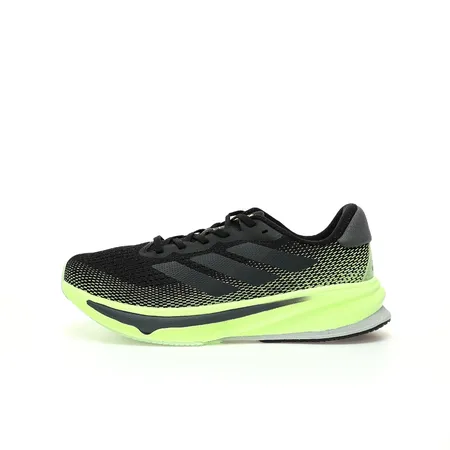 アディダス スニーカー