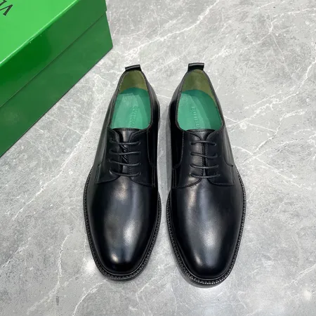 ボッテガ ヴェネタ ビジネスシューズ