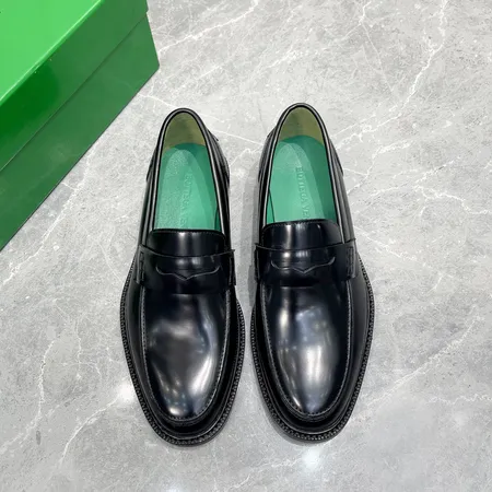 ボッテガ ヴェネタ ビジネスシューズ