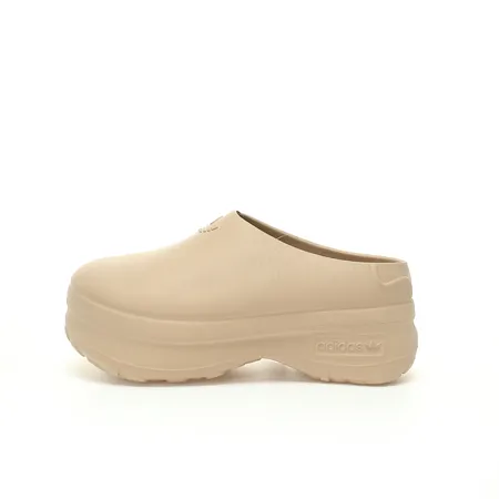 アディダス カジュアルシューズ