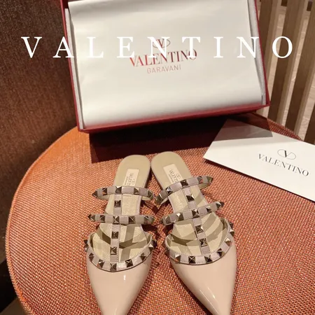 ヴァレンティノ スリッパ